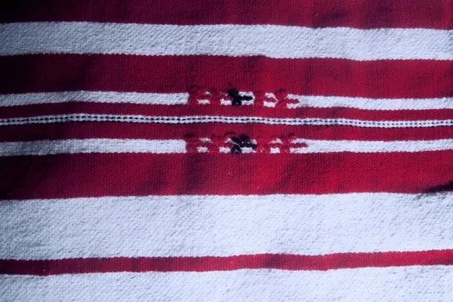 Couverture marocaine à rayures Jbela Mendil textile tissé à la main - Image 4